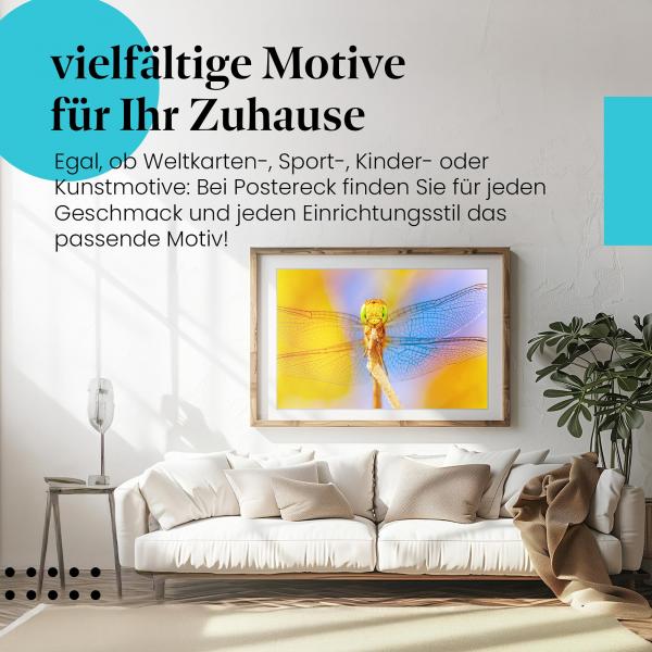 Dieses Leinwandbild mit der Libelle ist ein Hingucker und versprüht Sommerfeeling.