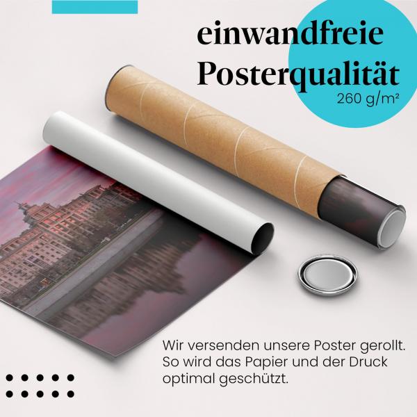 Gerolltes Poster "Moskau Sonnenuntergang" - Russische Hauptstadt, sicher verpackt.