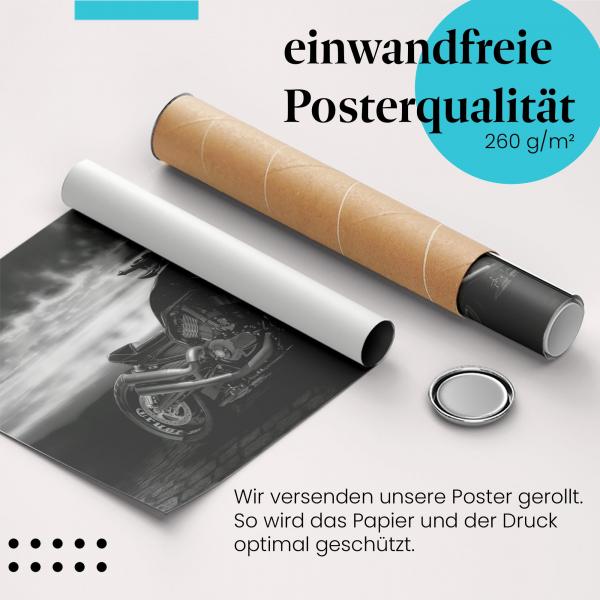 Gerolltes Poster "Motorrad" - Kraftvolle Maschine in schwarz-weiß, sicher verpackt.