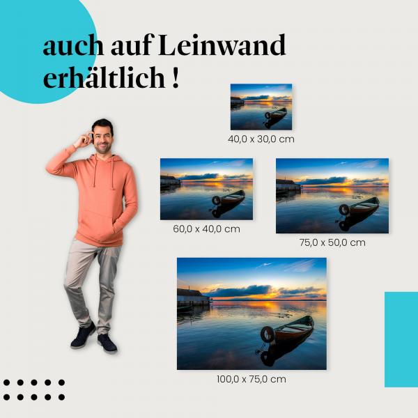 Holzboot am See: Leinwandbild. Sonnenaufgang, warme Farben, wähle deine Größe!