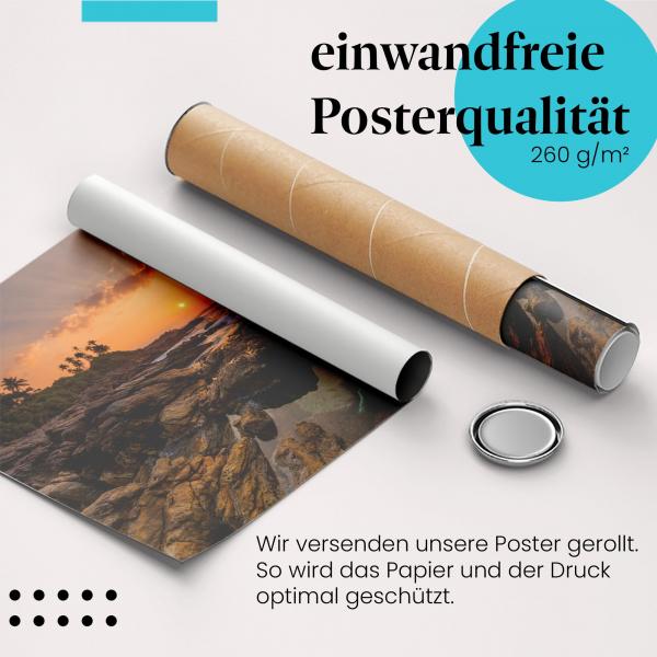 Gerolltes Poster "Dramatischer Sonnenuntergang" - Faszinierende Natur, sicher verpackt.