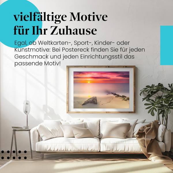Stylisches Leinwandbild: Magischer Moment: Sonnenuntergang am Meer mit Felsen im Vordergrund.