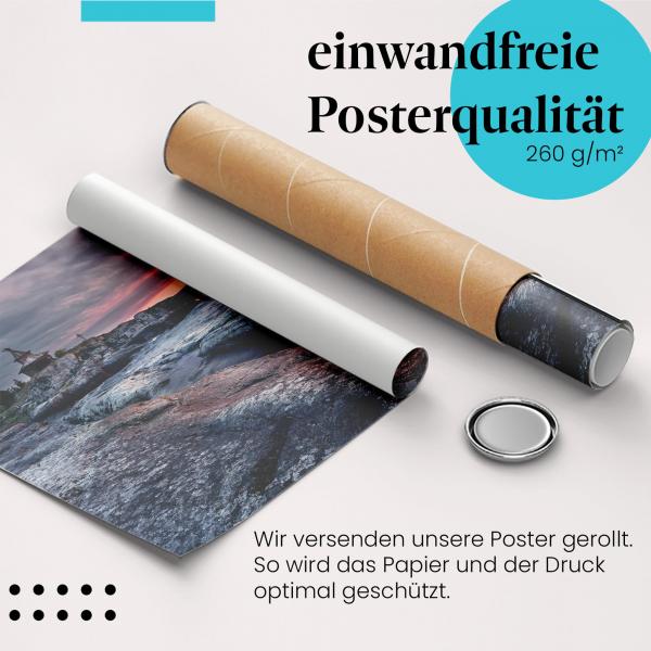 Gerolltes Poster "Baum & See". Natur & Romantik, sicher verpackt.