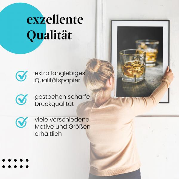 Gerahmtes Wandbild "Whiskygenuss". Hochwertiger Druck, langlebiges Papier, verschiedene Größen.