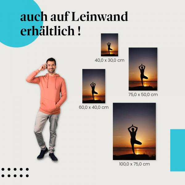 Yoga am See: Leinwandbild. Silhouette, Sonnenuntergang, Natur genießen.