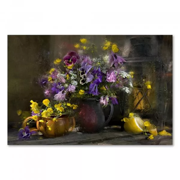 Lebendiges Stillleben: Bunter Blumenstrauß in einer eleganten Vase, detailreich gezeichnet Lebendiges Stillleben: Bunter Blumenstrauß in einer eleganten Vase, detailreich gezeichnet