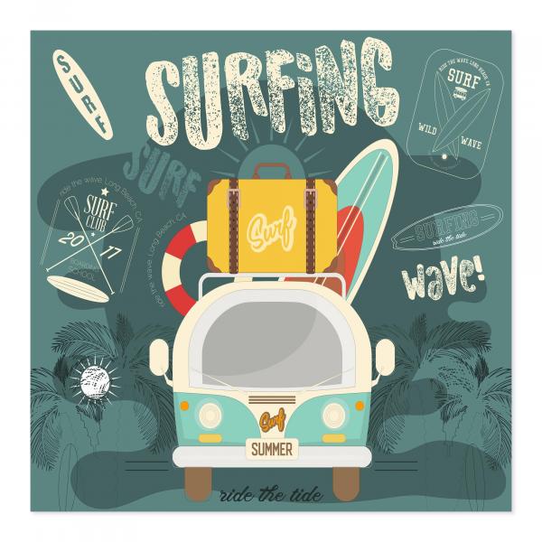 Retro-Bus mit Surfbrett, Strand, Palmen & Sonnenschein - sommerliches Motiv.