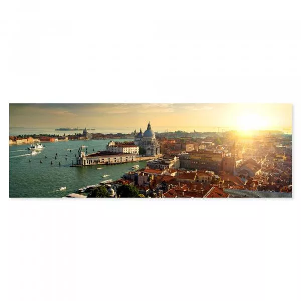 Panorama: Venedig bei Sonnenuntergang, Kanäle, Brücken, Gebäude, romantisch. Panorama: Venedig bei Sonnenuntergang, Kanäle, Brücken, Gebäude, romantisch.